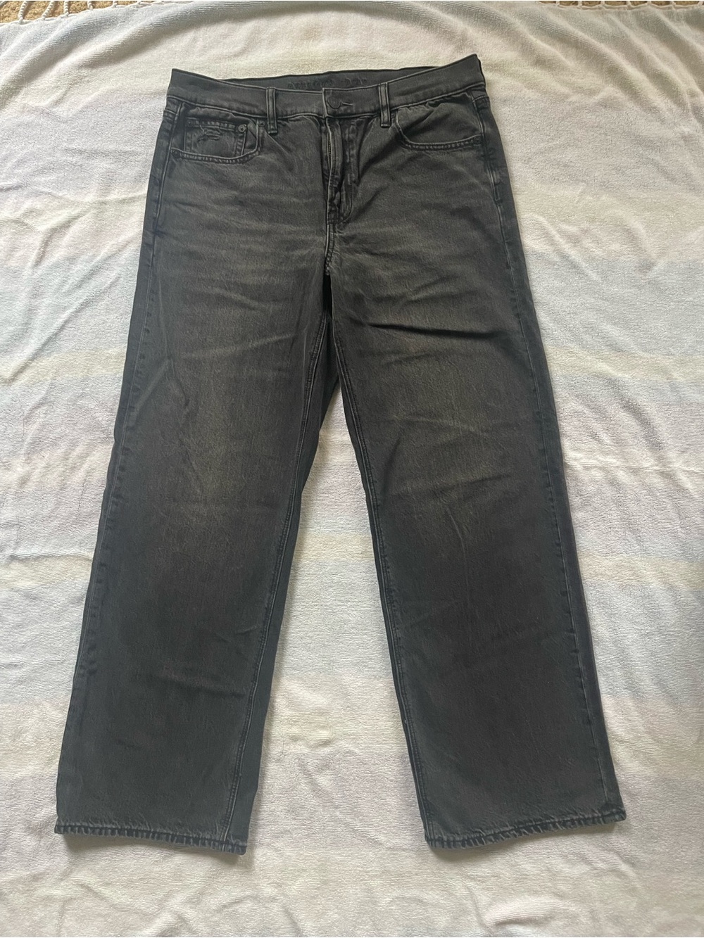 American Eagle Strigid High-Waisted Stovepipe Jeans Black Blaze Size 6 Regular